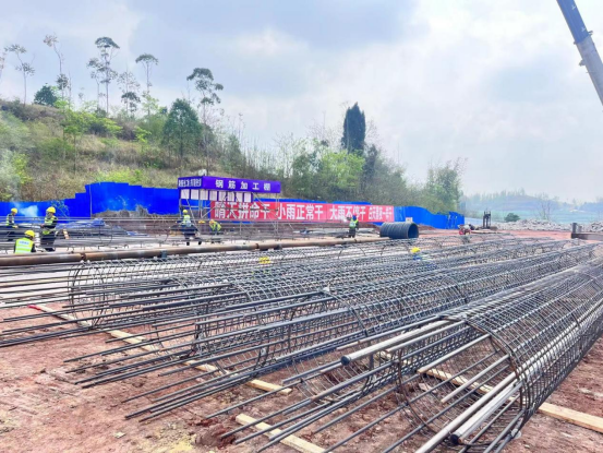 开工即冲刺——四川远歌农业集团威远3万吨粮储项目5#粮仓桩基浇筑完成